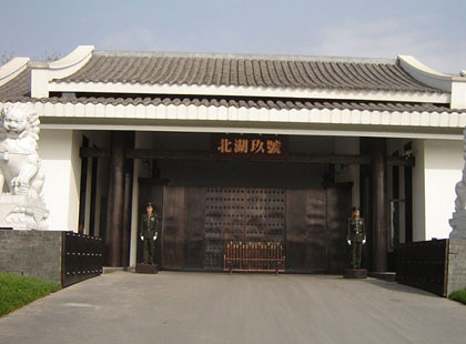 實(shí)板藝術(shù)銅門(mén) (31)