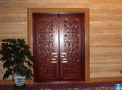 實(shí)板藝術(shù)銅門 (1)